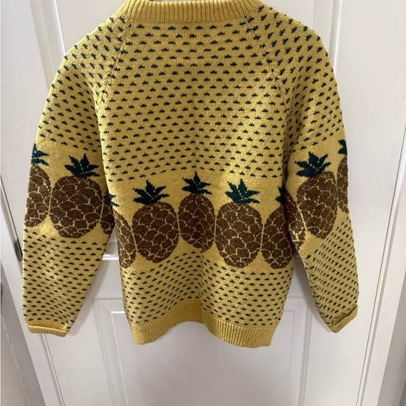 Vintage Patricia Buck Wool Hand Knit Cardigan Sweater Size M Pineapples Button. - Picture 5 of 6